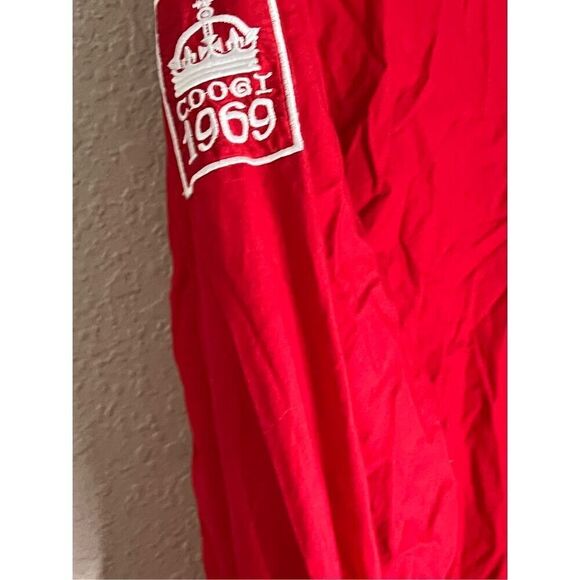 Coogi Shirt Mens XXL Red Cotton Button Up Long Sleeve Embroidered Logo Patches - Picture 3 of 8